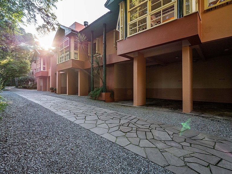 10 min to LAGO NEGRO 2 BD for 6 Guests near downtown