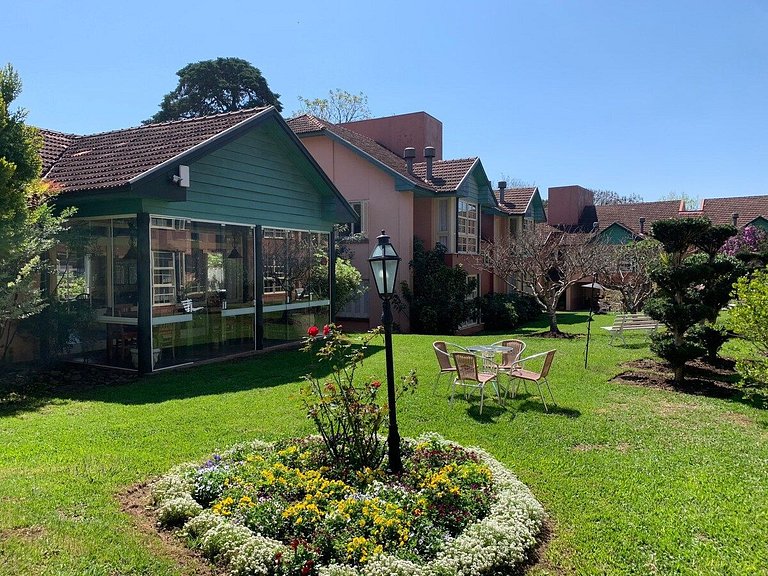 10 min to LAGO NEGRO 2 BD for 6 Guests near downtown