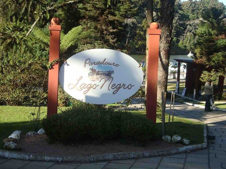 500m LAGO NEGRO 2 QTOS p/ FAMÍLIAS em CONDOMÍNIO