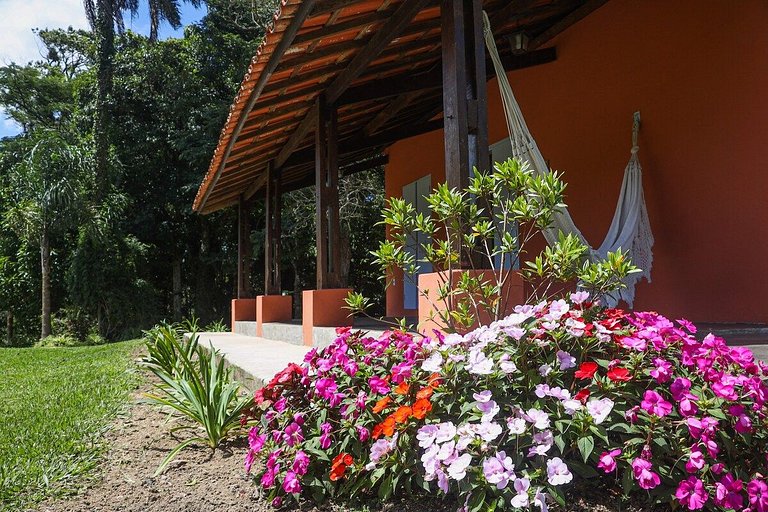 Refúgio na natureza para 04 pessoas