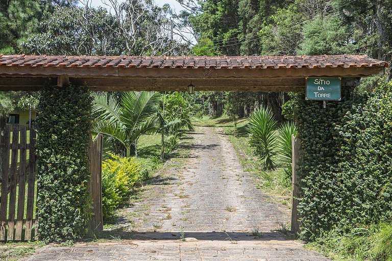 Refúgio na natureza para 04 pessoas