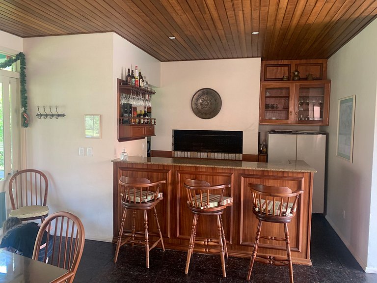 10 min to LAGO NEGRO 2 BD for 6 Guests near downtown