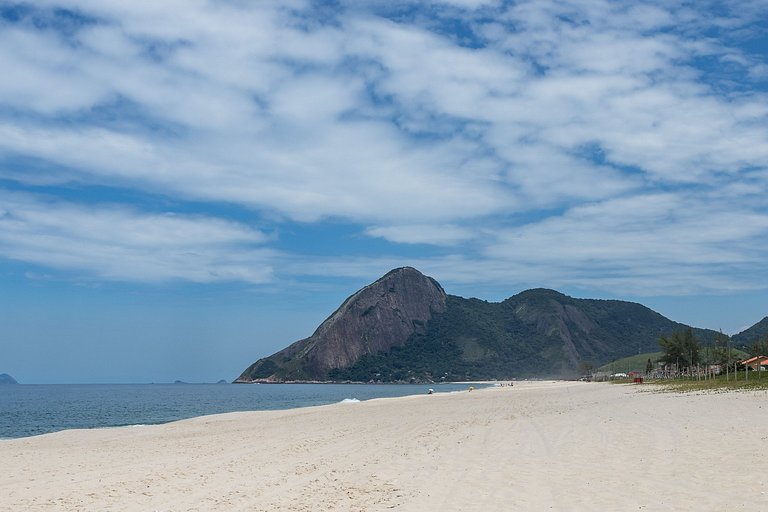 Apto Cama Queen - Wi-Fi A 5 min Praia