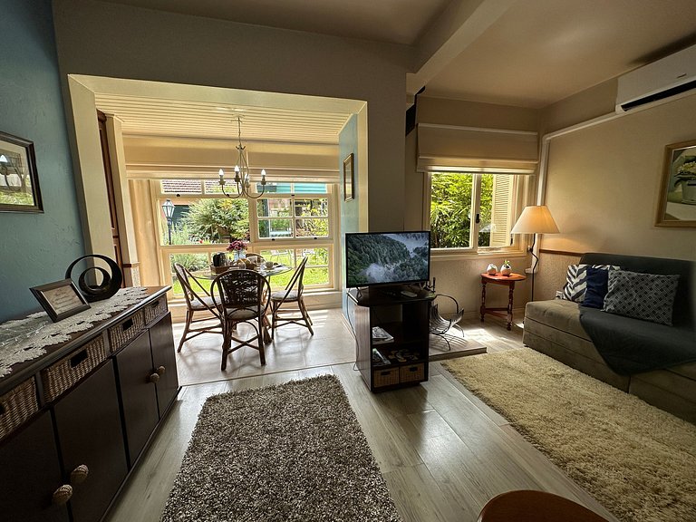 Apartamento c/LAREIRA CONDOMÍNIO, próx LAGO NEGRO