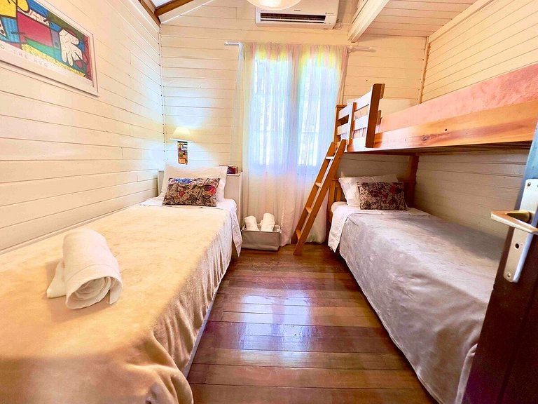 Cabana Sítio 2Qtos| p Família|Lareira|8 min Centro