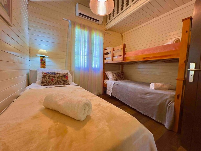 Cabana Sítio 2Qtos| p Família|Lareira|8 min Centro