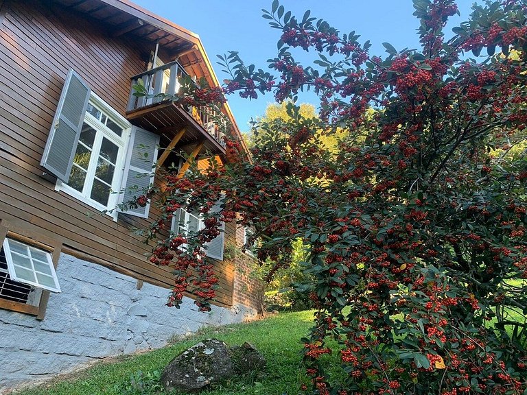 Cabana Sítio 2Qtos| p Família|Lareira|8 min Centro